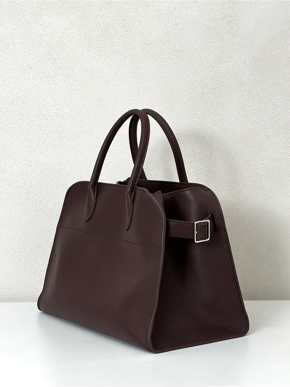 Elegant Dark Brown Leather Satchel Handbag - Picture 2 of 6